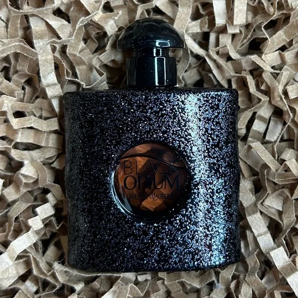 Yves Saint Laurent
Black Opium EDP Mini Splash - Picture 5 of 11